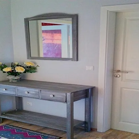 Arielle, Fw 8 Appartement